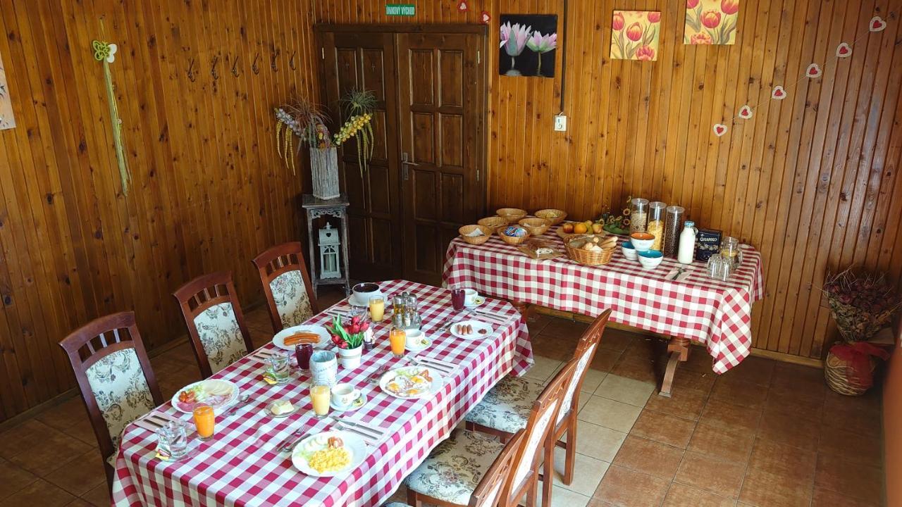 Penzion & Bar Natali Spissky Stvrtok المظهر الخارجي الصورة